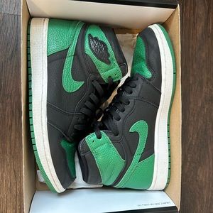 Pine Green Jordan 1s